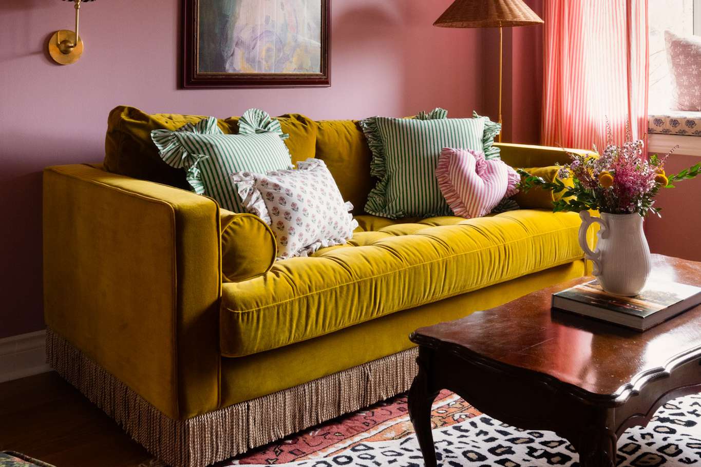 How to Select the Right Sofa for You, According to Designers