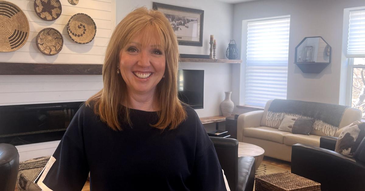 Real estate agents, sellers use home staging to attract buyers